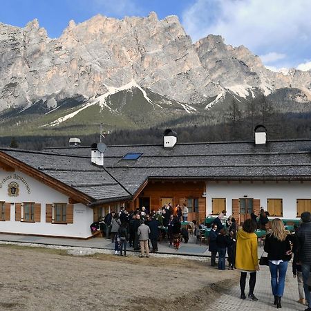 Jaegerhaus Agriturismo Кортіна-д'Ампеццо Екстер'єр фото